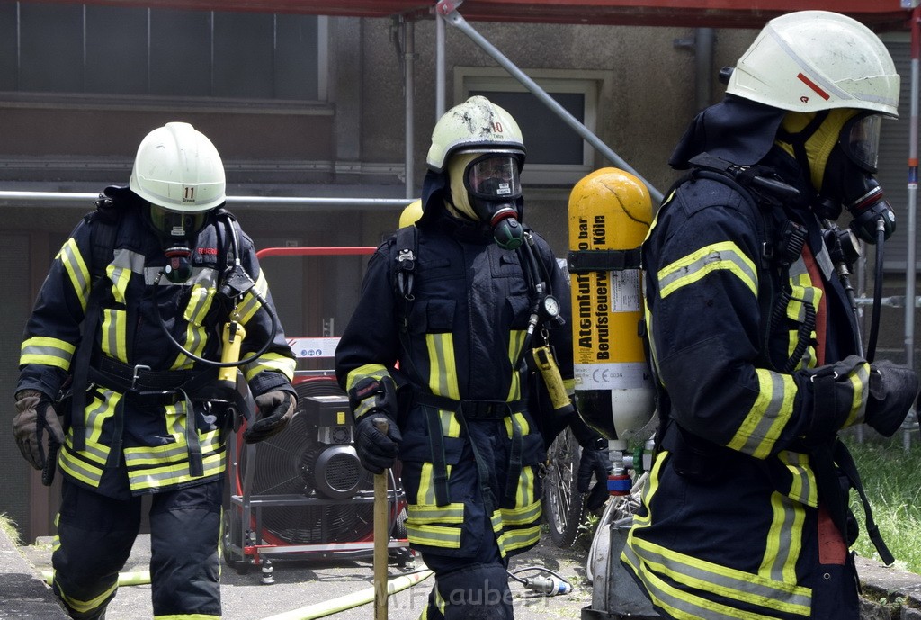 Kellerbrand Koeln Kalk Manteufelstr P36.JPG - Miklos Laubert